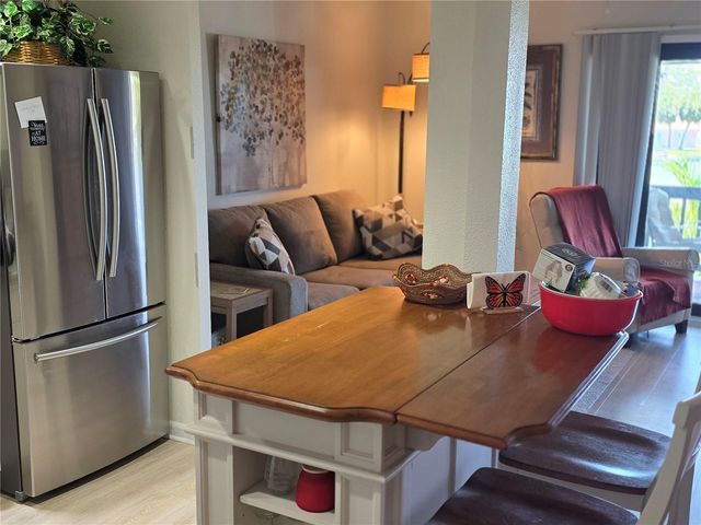511 PLAZA SEVILLE COURT 24, Treasure Island, FL 33706