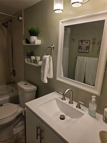 511 PLAZA SEVILLE COURT 24, Treasure Island, FL 33706