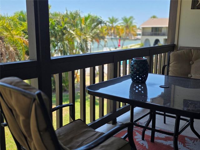 511 PLAZA SEVILLE COURT 24, Treasure Island, FL 33706