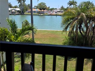 511 PLAZA SEVILLE COURT 24, Treasure Island, FL 33706