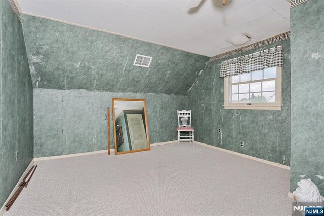 140 Carlyle Court, Carlstadt, NJ 07072
