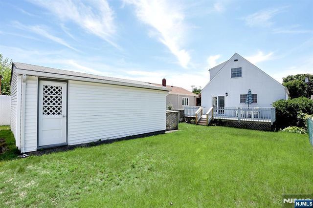 140 Carlyle Court, Carlstadt, NJ 07072