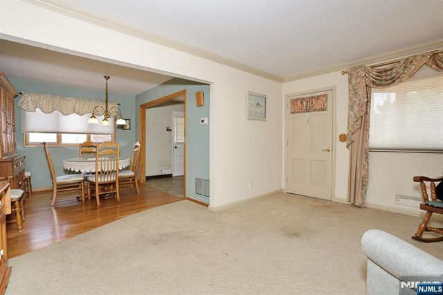 140 Carlyle Court, Carlstadt, NJ 07072