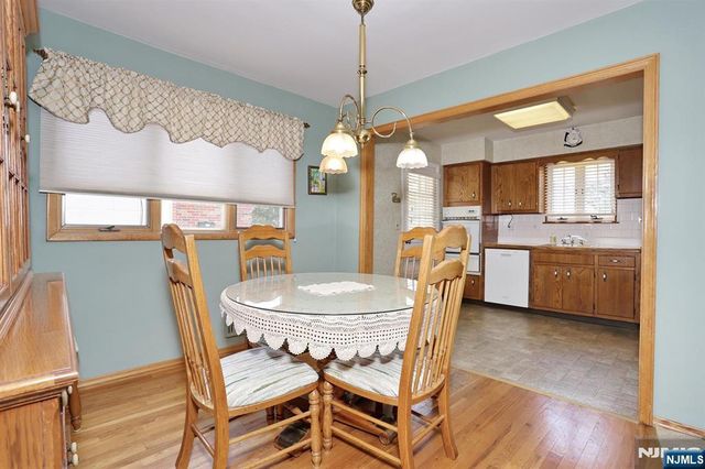 140 Carlyle Court, Carlstadt, NJ 07072