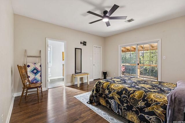 515 Valley Ridge, Canyon Lake, TX 78133