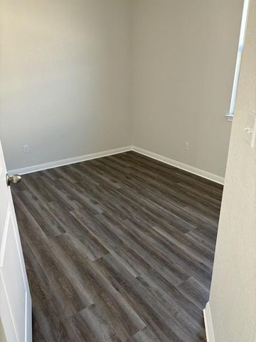 201 Mcfarland ST, Georgetown, TX 78628