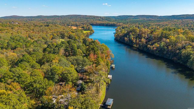 131 Snug Harbor Drive, Hot Springs, AR 71901