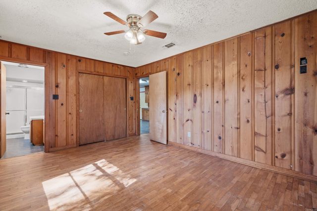 131 Snug Harbor Drive, Hot Springs, AR 71901