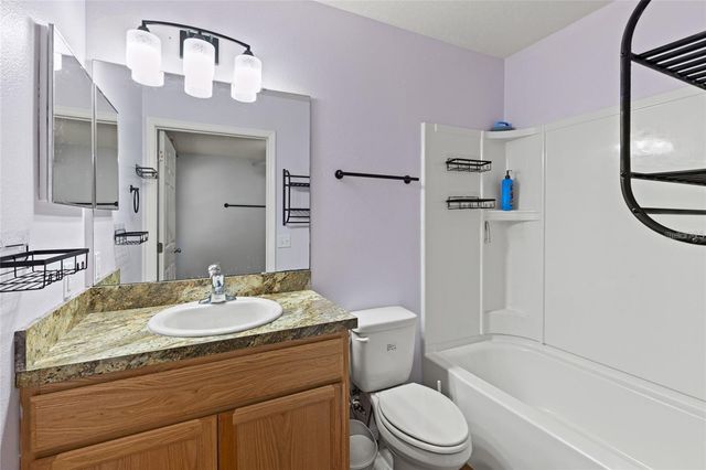 206 E CATAWBA, Fruitland Park, FL 34731