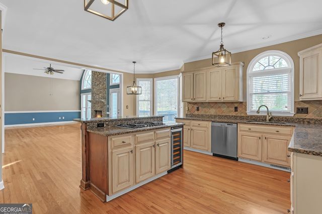 105 Kensington Pond Court, Roswell, GA 30075