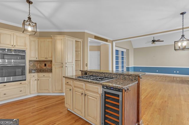 105 Kensington Pond Court, Roswell, GA 30075