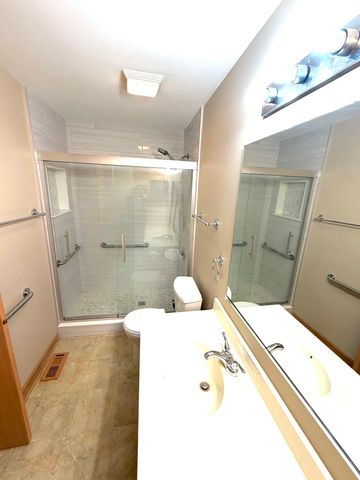 2314 Woodside Drive 34-C-2, Carpentersville, IL 60110