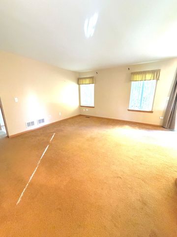 2314 Woodside Drive 34-C-2, Carpentersville, IL 60110