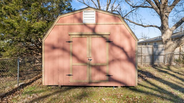 501 N Brown Street, Vinita, OK 74301
