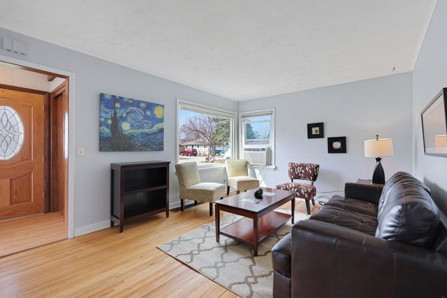 4755 Dominick Drive, Minnetonka, MN 55343