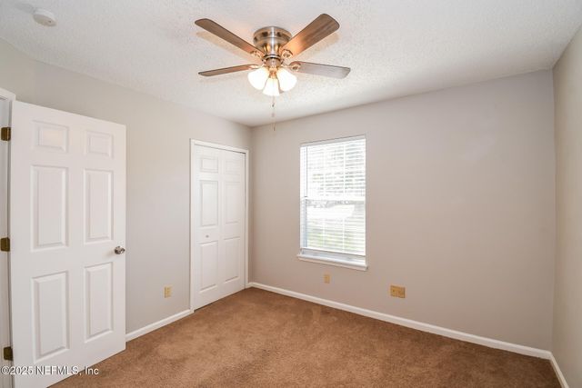 7805 HUNTERS LAKE Circle S, Jacksonville, FL 32210