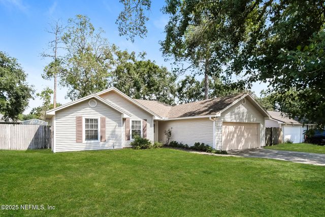 7805 HUNTERS LAKE Circle S, Jacksonville, FL 32210