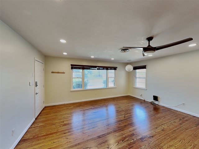 3273 Lackland Road, Fort Worth, TX 76116