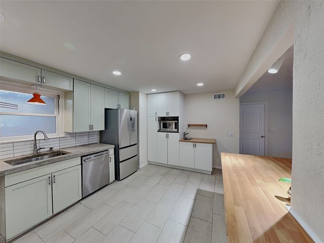 3273 Lackland Road, Fort Worth, TX 76116
