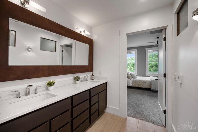120 W Fourteenth Street, Cincinnati, OH 45202