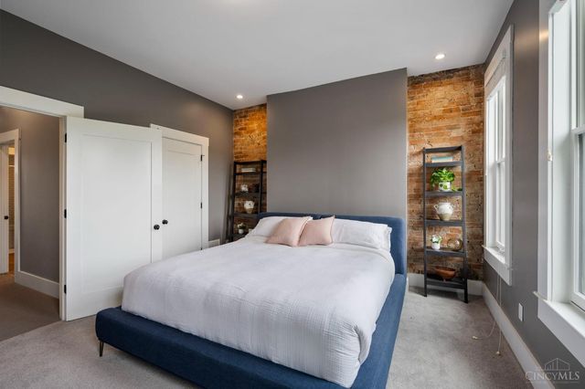 120 W Fourteenth Street, Cincinnati, OH 45202