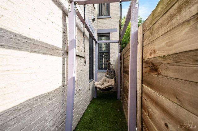 120 W Fourteenth Street, Cincinnati, OH 45202