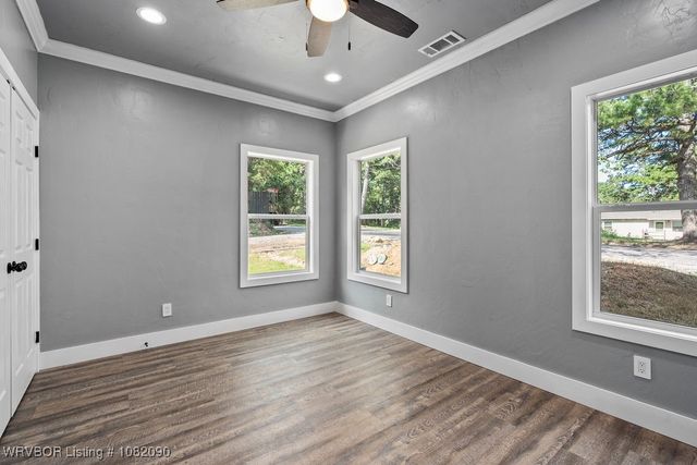 1303 Hoover Way, Alma, AR 72921