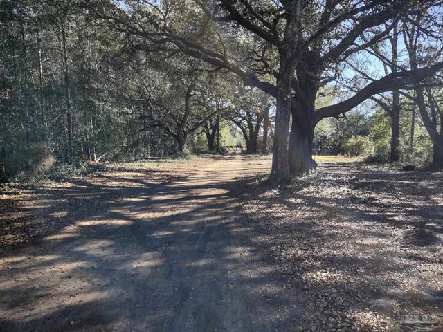 4010 Bell Ln, Pace, FL 32571