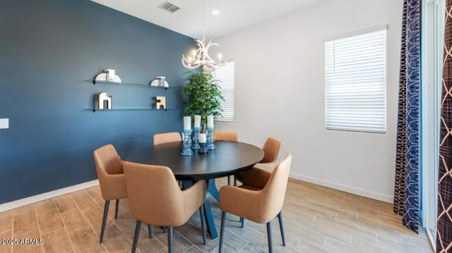 8026 W ROWEL Road, Peoria, AZ 85383
