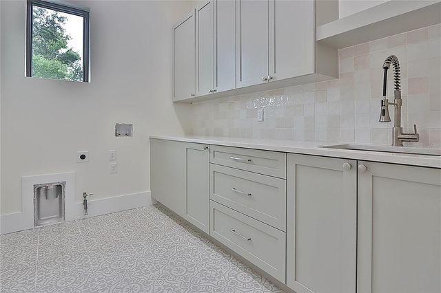 519 W DAVIS BOULEVARD, Tampa, FL 33606