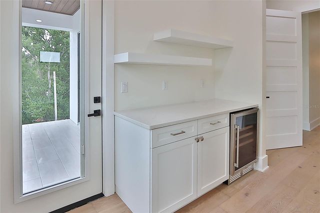 519 W DAVIS BOULEVARD, Tampa, FL 33606