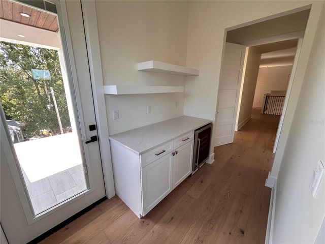 519 W DAVIS BOULEVARD, Tampa, FL 33606