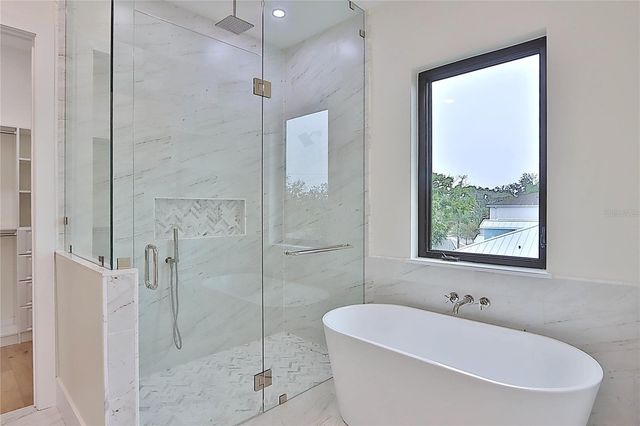 519 W DAVIS BOULEVARD, Tampa, FL 33606