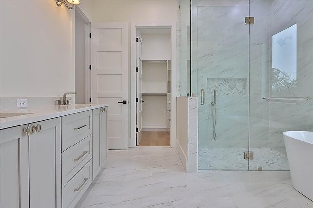 519 W DAVIS BOULEVARD, Tampa, FL 33606