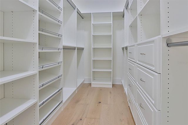 519 W DAVIS BOULEVARD, Tampa, FL 33606