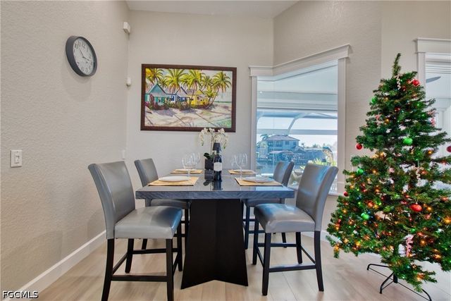 5374 Cortez CT, Cape Coral, FL 33904