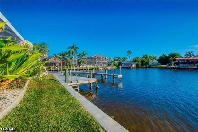 5374 Cortez CT, Cape Coral, FL 33904