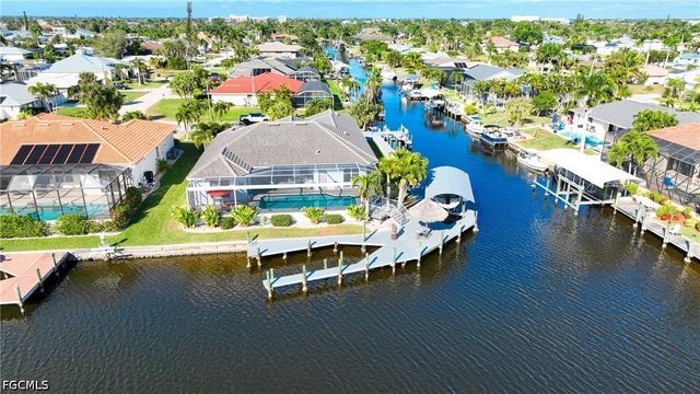 5374 Cortez CT, Cape Coral, FL 33904