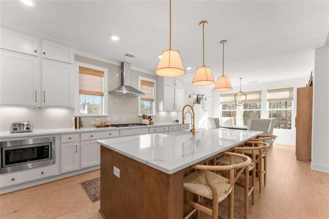 8415 AZURE OVERLOOK Trail, Gainesville, GA 30506