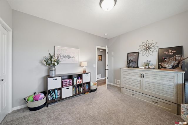 9930 Paris Court, Lincoln, NE 68339