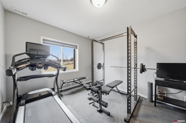 9930 Paris Court, Lincoln, NE 68339