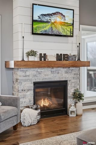 9930 Paris Court, Lincoln, NE 68339