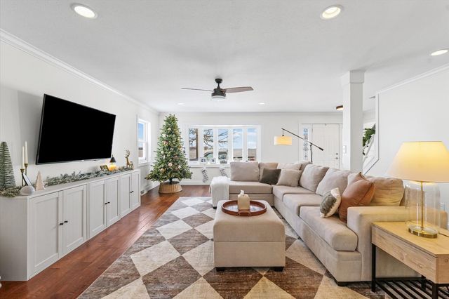 1189 County Road 200 E Road, Seymour, IL 61875