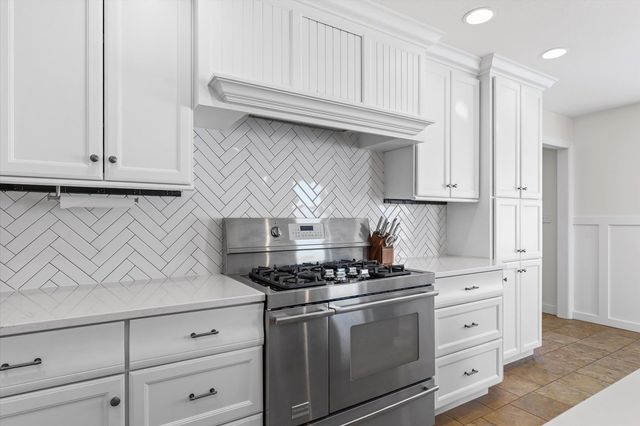 1189 County Road 200 E Road, Seymour, IL 61875