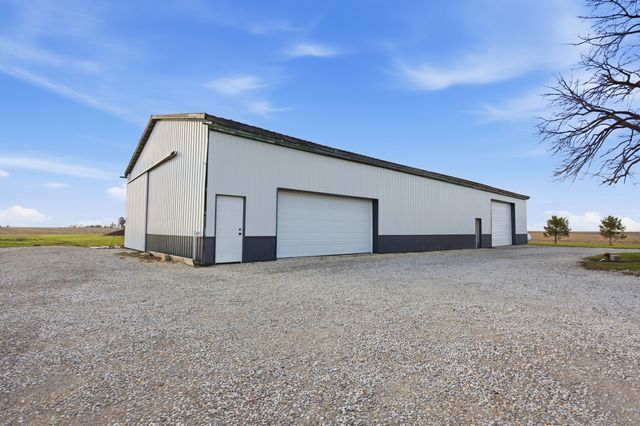 1189 County Road 200 E Road, Seymour, IL 61875