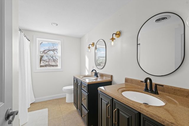 1189 County Road 200 E Road, Seymour, IL 61875