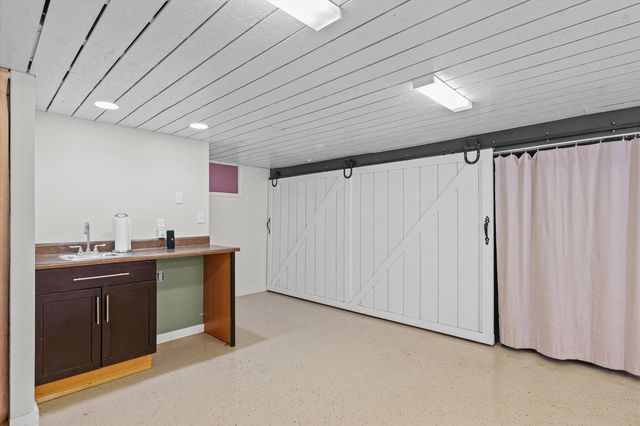 1189 County Road 200 E Road, Seymour, IL 61875