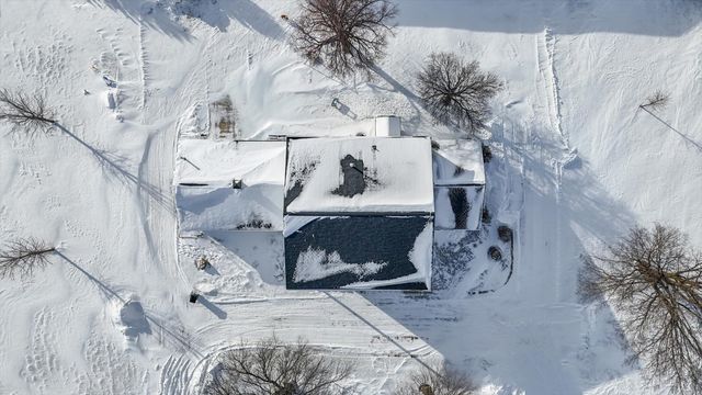 1189 County Road 200 E Road, Seymour, IL 61875