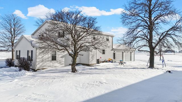 1189 County Road 200 E Road, Seymour, IL 61875