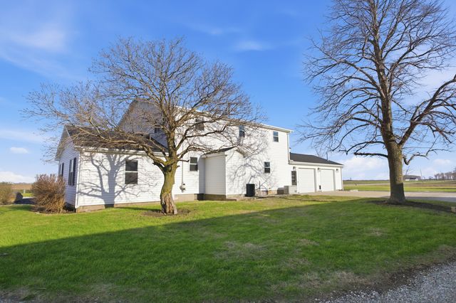 1189 County Road 200 E Road, Seymour, IL 61875